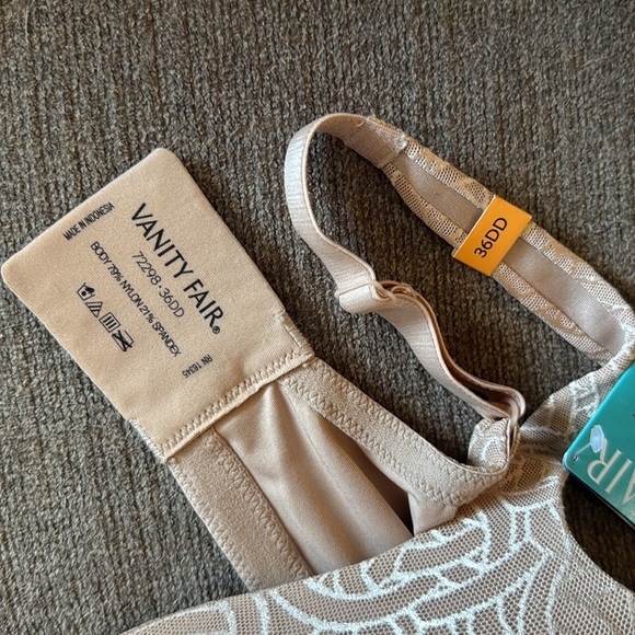 Vanity Fair, Beige, T-Shirt bra size 36DD, full coverage, no wire, NWT - Picture 5 of 10